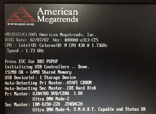 显示American Megatrends如何选择U盘启动